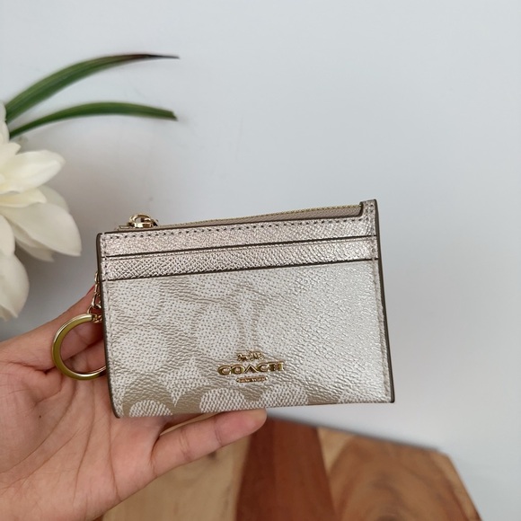 NWT Coach Mini Skinny Id Case In Signature Canvas - Picture 2 of 5